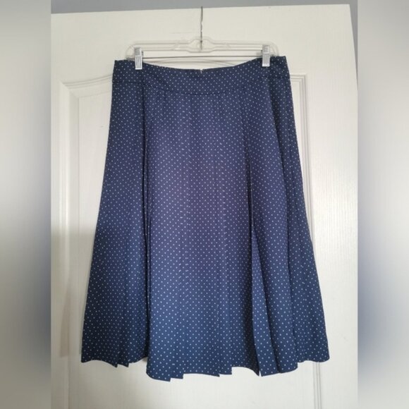 J Crew Pleated Skirt in PolkaDot Blue size 10 - Picture 1 of 7